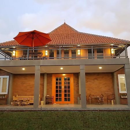 Wulan Cottage Lembang Kültér fotó